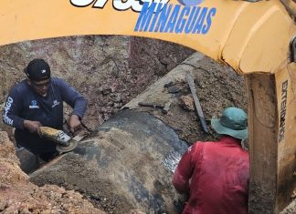 MinAguas realiza mantenimiento correctivo en tubería de agua potable en Zulia