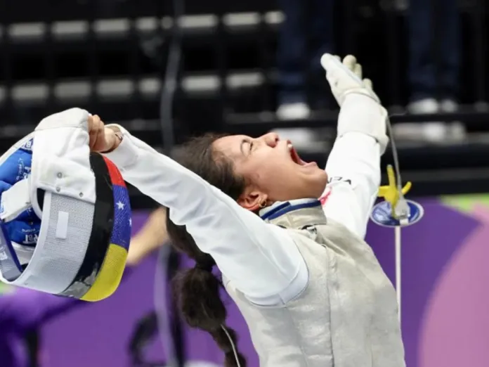 SURAMERICANO CADETE: Dos de oro en sable y florete para Venezuela