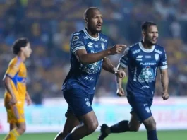 Salomón con doblete marcó el empate para Pachuca y se afianza líder goleador