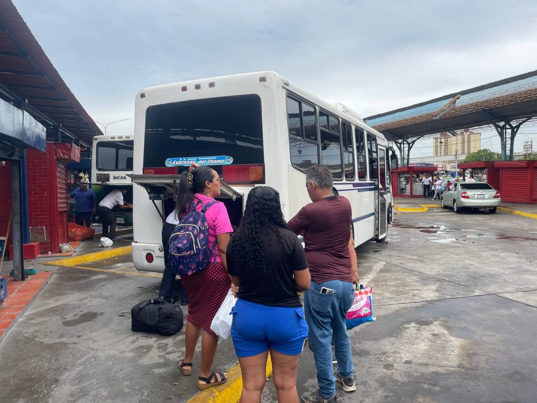 Terminal de Maracaibo totalmente operativo tras lluvia de este miércoles 21