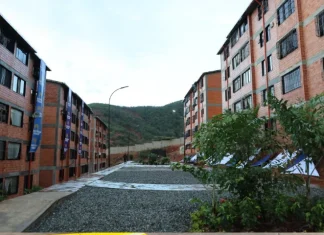 Presidenta Delcy entregó 607 viviendas recuperadas con apoyo del plan Venezuela Renace