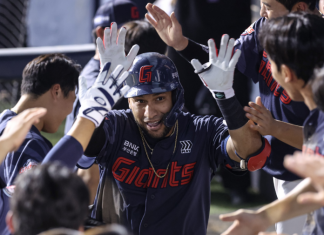 Víctor Reyes por tercer año seguido Rey del Hit en Corea